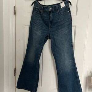 NWT - J. Crew Women's Cropped Kick Out High Rise Semi Stretch 30T